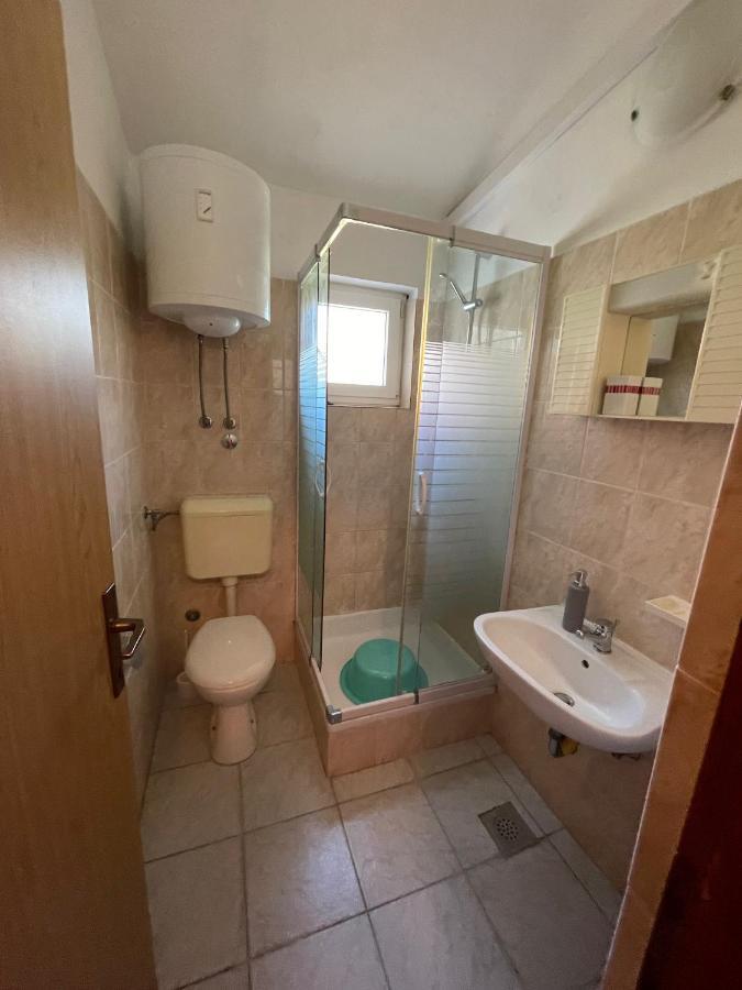 Apartmani Anka I Antonio Драге Екстериор снимка